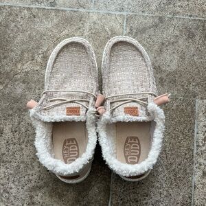 Hey Dude Women's Cream Flats